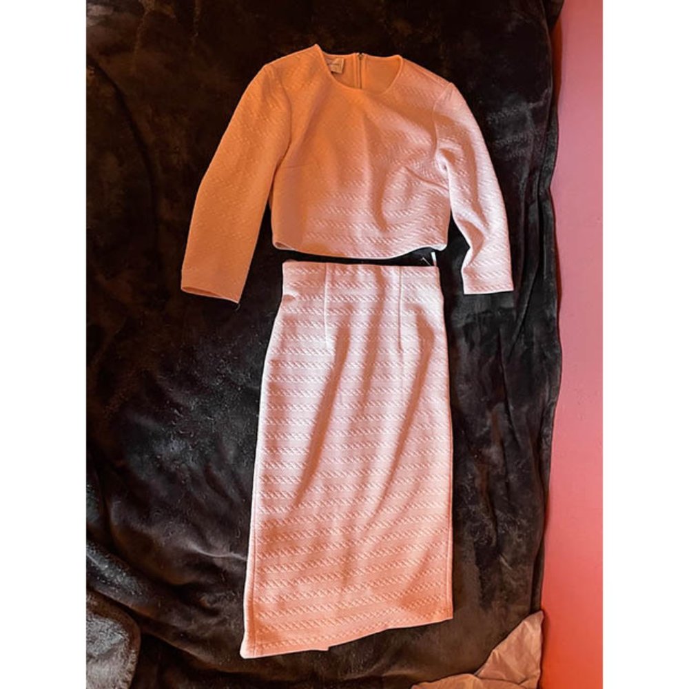 Donna Morgan, 2 piece suit, pink size 2